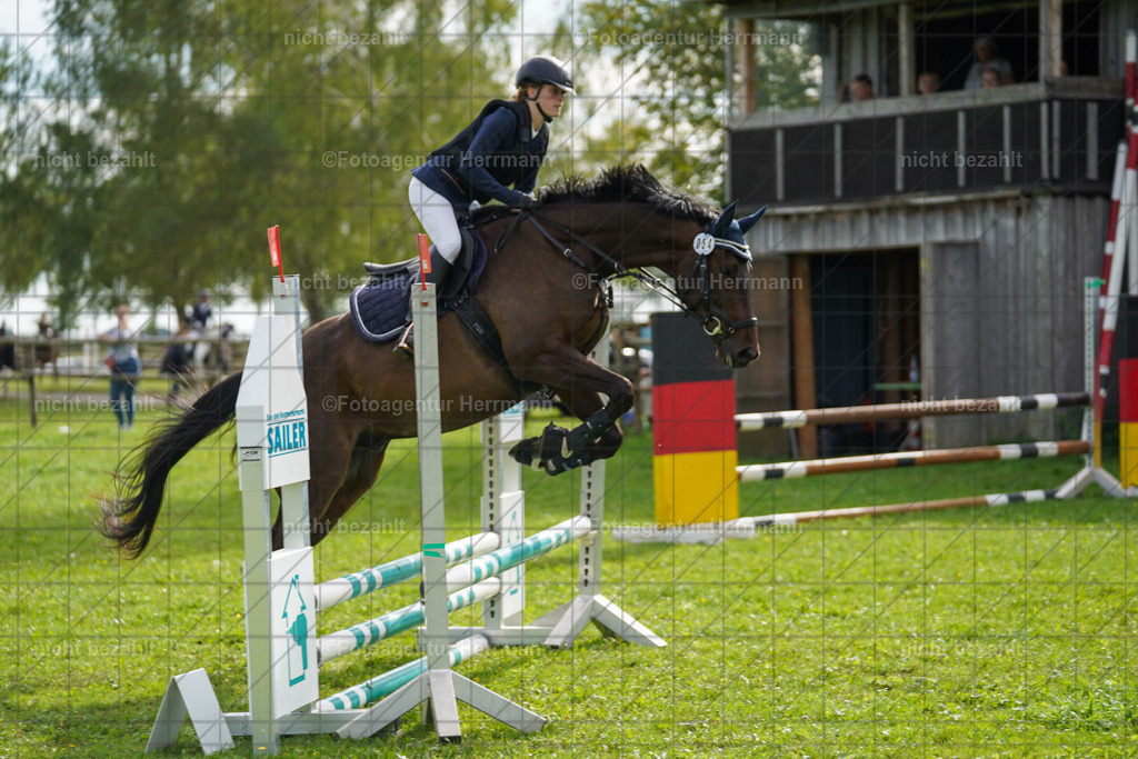 20230917-FAH09170 | Landsberg am Lech, 2023, Kaufbeuren, Kempten, Allgäu, Turnierfotografen Bayern, Fotoagentur Herrmann, Turnierbilder, Reitsport Fotos, Pferdefotograf, Augsburg, Bad Tölz, Dachau, Karlsfeld, Memmingen, Buchloe, Schwabmünchen