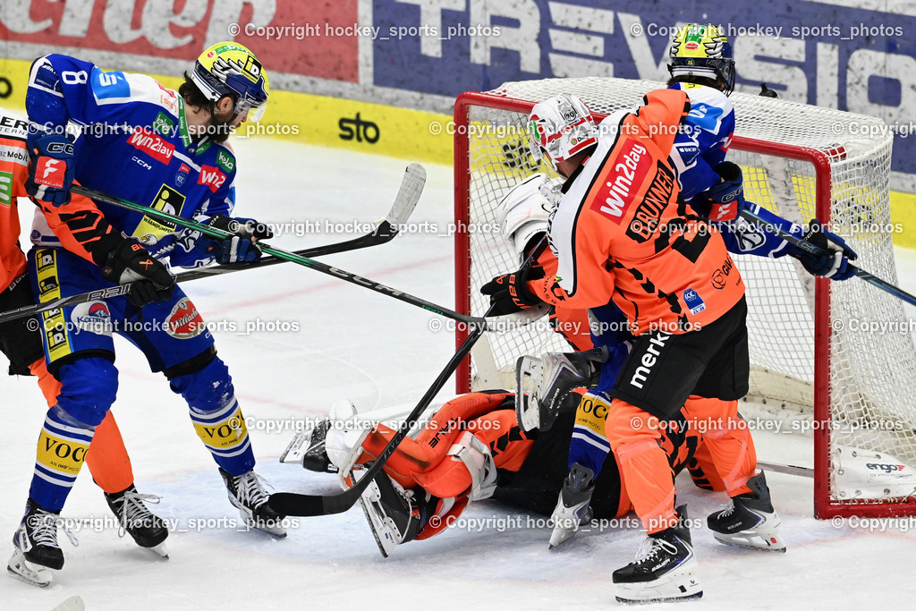 EC IDM WÄRMEPUMPEN VSV vs. MOSER MEDICAL GRAZ99ERS | #8 Maximilian Rebernig EC VSV, #33 Maxime Lagacé Graz 99ers, #20 Nico Brunner Graz 99ers, #46 Paul Sintschnig EC VSV, EC IDM WÄRMEPUMPEN VSV vs. MOSER MEDICAL GRAZ99ERS, EC IDM WÄRMEPUMPEN VSV vs. MOSER MEDICAL GRAZ99ERS am 17.03.2026 in Villach (Stadthalle Villach), Austria, (Photo by Bernd Stefan)