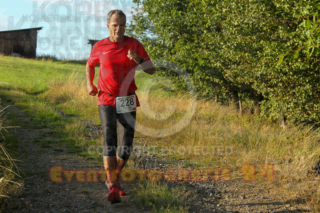 250801_1927_EV4_8735 | Sportfotografie im Rhein-Sieg Kreis, Köln, Bonn, NRW, Rheinland Pfalz, Hessen, etc. Unser Tätigkeitsfeld umfasst den Laufsport vom Volkslauf über den Marathon, Duathlon, Triathon bis zum Ultralauf wie Kölnpfad Ultra oder Schindertrail.