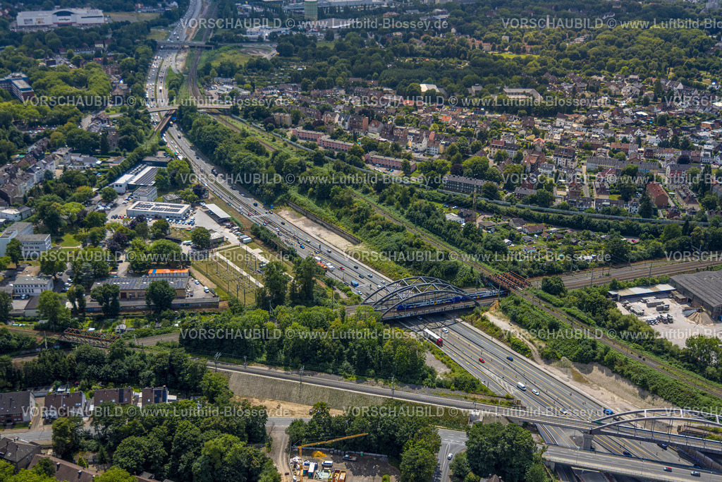 Herne250703007A43 | Luftbild, Großbaustelle Autobahnkreuz Herne mit Tunnelbau, Autobahn A43 zwischen Recklinghausen Emscher- und Rhein-Herne-Kanal Überführung und Abfahrt Bochum Riehmke , Autobahn A42, Baukau-West, Herne, Ruhrgebiet, Nordrhein-Westfalen, Deutschland