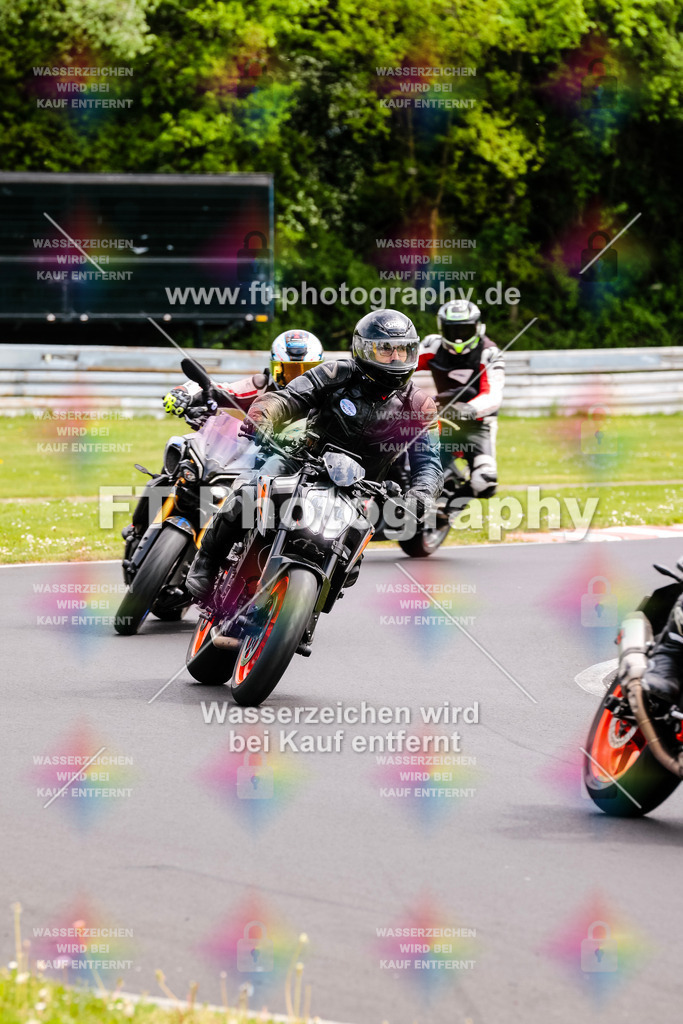 MotoTeamVBK-20669 | Hier findet Ihr Bilder von Touristenfahrten auf der Nürburgring Nordschleife oder von anderen Veranstaltungen die ich besucht habe. Viel Spass beim Durch Schauen 