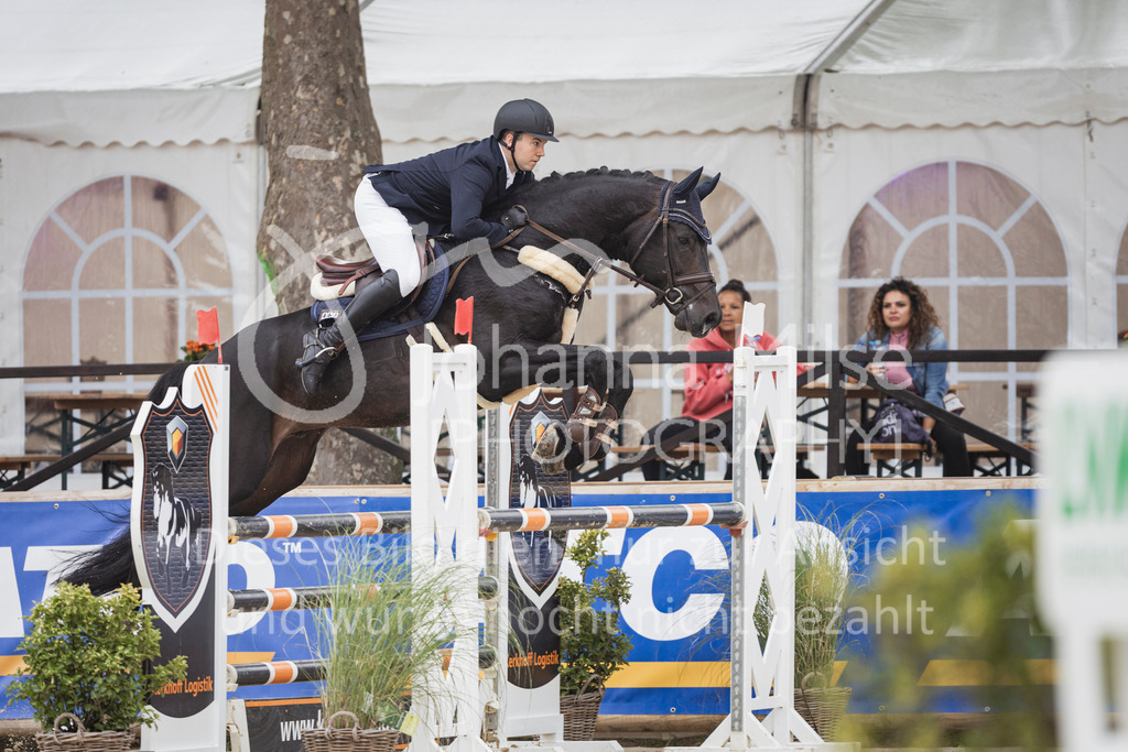 250711_BHO_L-SprmstAnf-1-232 | Deine schönsten Turniermomente als professionelle Fotos! Entdecke hochwertige Pferdesport-Fotografie im Online-Shop. Jetzt Fotos finden & bestellen!