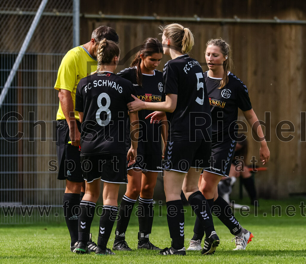 2023-09-03_044_Teamware_Cup_2023 | Oberding, Deutschland, 03.09.2023:
Fußball, TS Teamwear Cup 2023, Vorrunde, FC Schwaig gegen FC Langengeisling, Endergebnis: 

Foto: Christian Riedel / fotografie-riedel.net