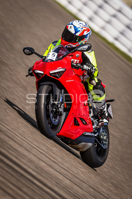 0025-240624_NR-024_25 | Deine Full-Service-Agentur für ✔️Videoproduktionen und ✔️Motorsportfotografie Jetzt Angebot anfragen!