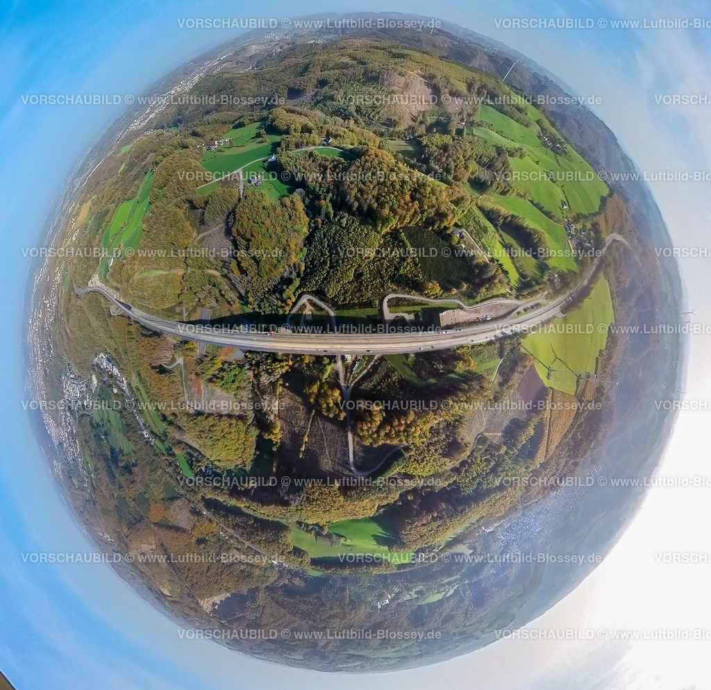 Hagen20221020_26_A45Bruecke | Luftbild, Autobahnbrücke Brunsbecke der Autobahn A45, Waldgebiet in Herbstfarben, Fisheye Aufnahme, Fischaugen Aufnahme, 360 Grad Aufnahme, Dahl, Hagen, Ruhrgebiet, Nordrhein-Westfalen, Deutschland