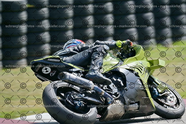 26BT02-1304 | markuskiefer.com - Realisiert mit Pictrs.com