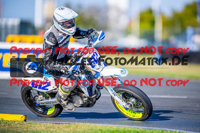 MaZZes_FotoMatrix_230930_2016 | S3