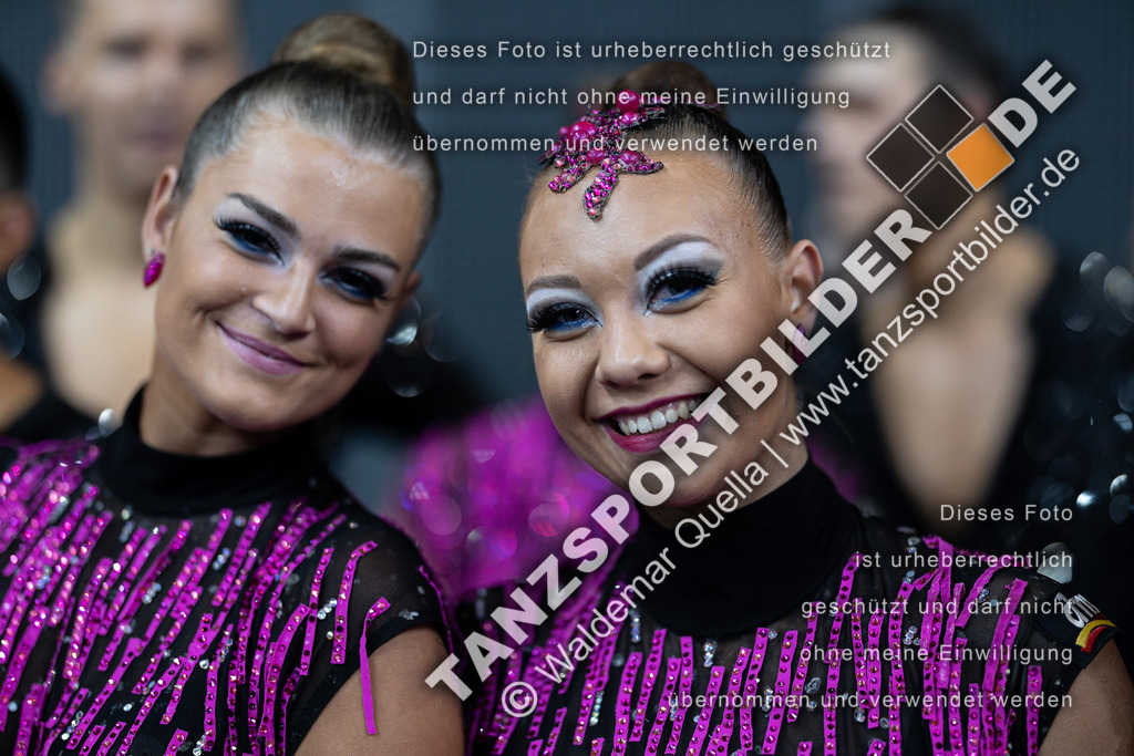 20230226-13297 | Hier finden Sie Tanz Bilder vom Latein und Standard Formationen tanzen. Sportbilder vom Tanzsport. Schöne Fotos und von Weltmeisterschaft, Europameisterschaft, Bundesliga, Regionalliga, Oberliga und Landesliga sowie von GOC Stuttgart, DanceComp, WM Bremen