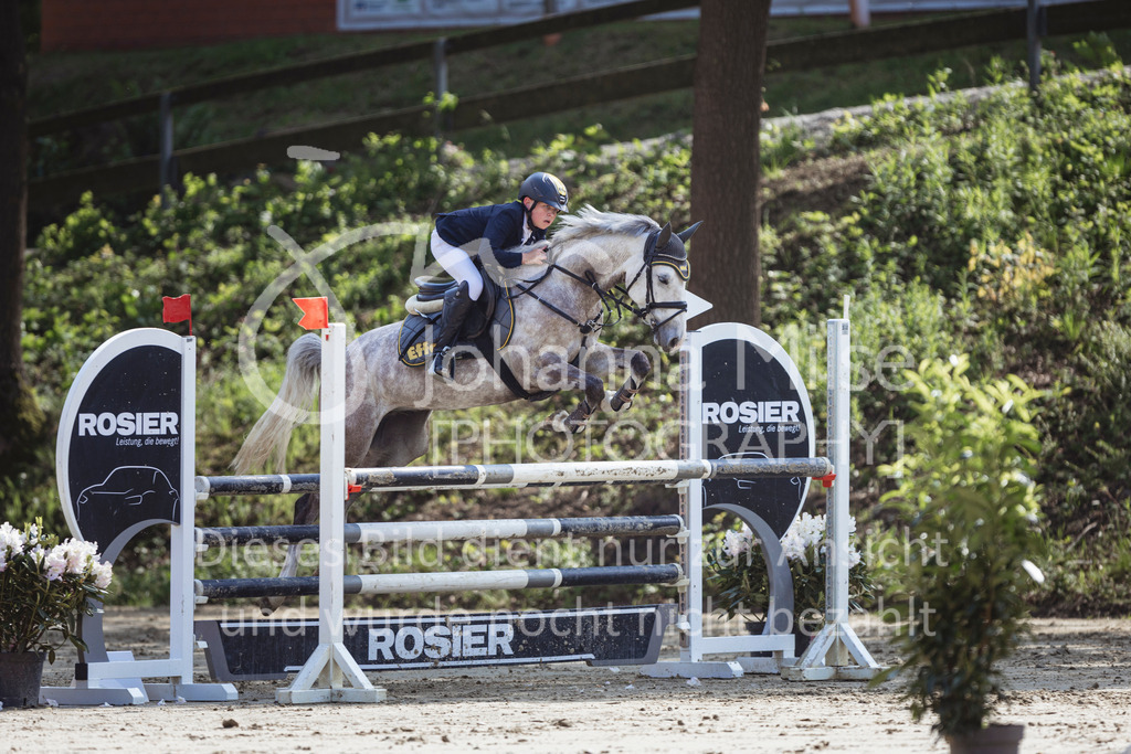 240519_Kalthof_Ponytrophy-222 | Deine schönsten Turniermomente als professionelle Fotos! Entdecke hochwertige Pferdesport-Fotografie im Online-Shop. Jetzt Fotos finden & bestellen!