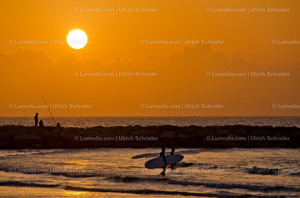 10972-10274 - Am Strand _ Tel Aviv | max. Bildgröße A3 | 300dpi - Realisiert mit Pictrs.com