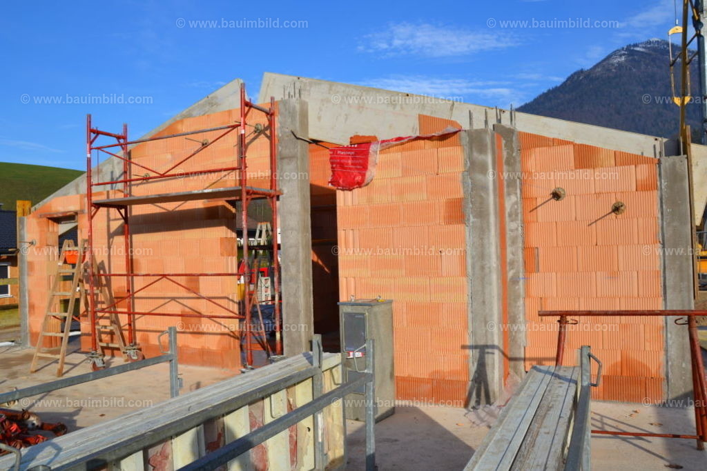 bib-lg04-sonstige-betonarbeiten-0702 | Nach LV-Leistungsgruppen sortierte Detailfotos über den Bau eines Hauses. Alle Hausbau-Bilder direkt vom Urheber und Autor der Website Haus-Selber-Bauen.com