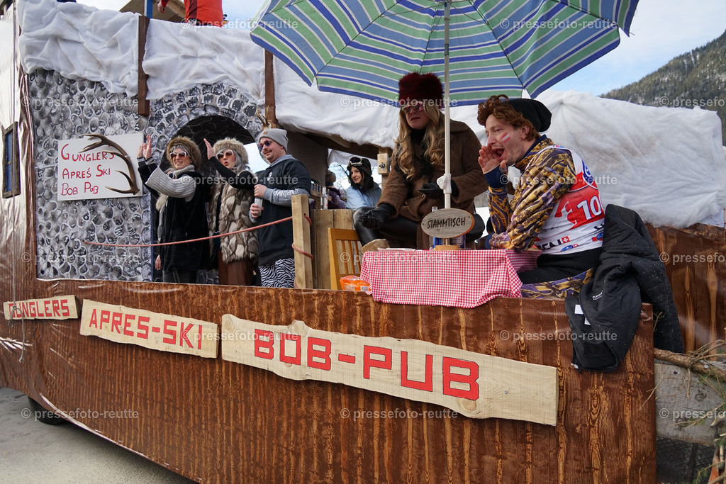news-2023-Feb11-Fasching-Weissenbach-DSC02010 | Info aus dem Bezirk Reutte/Ausserfern Tirol sowie eine umfangreiche Bilddatenbank über die gesamte Region: Lechtal, Talkessel Reutte, Tannheimertal, Zwischentoren. Lech, Plansee, Zugspitze, Grenztunnel, B179, Fernpassstraße, Verkehr, Lawinen, Tradition, - Realisiert mit Pictrs.com