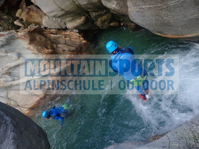 P9210009 | Bestelle die Bilder deines Berg- oder Wasser-Abenteuers mit Mountain Sports bequem von zu Hause aus direkt über unseren Online Fotoshop von pictrs.com. - Realisiert mit Pictrs.com
