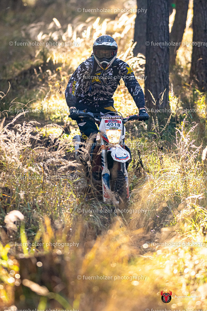 fuernholzer_251026-C2-17-2 | Fotografische Impressionen von der Red Stag Enduro Extreme by fuernholzer-photography.com. Endurosport in Österreich fotografisch festgehalten von fuernholzer. Auftragsfotografie für Private, Gewerbefotos und Industriefotografie. Eventfotografie, Sportfotografie und Motorsportfotografie. Anbieter von Fotoworkshops, Fototraining, fotografischen Vorträgen und Fotoseminaren.