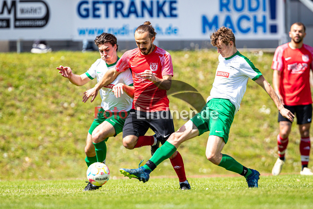 TSV Peißenberg vs Lenggrieser SC | Abstiegs Qualifikationsrunde Kreisliga Gruppe C, TSV Peißenberg vs Lenggrieser SC, 20240504,
,
2024-05-04 in Peißenberg (Sportplatz Peißenberg)
Johannes JUNGMANN (TSVP 10), Sebastian DIX (LSC 7), Jonas FILGERTSHOFER (LSC 12)
Copyright: WolfgangxLindner www.foto-lindner.de