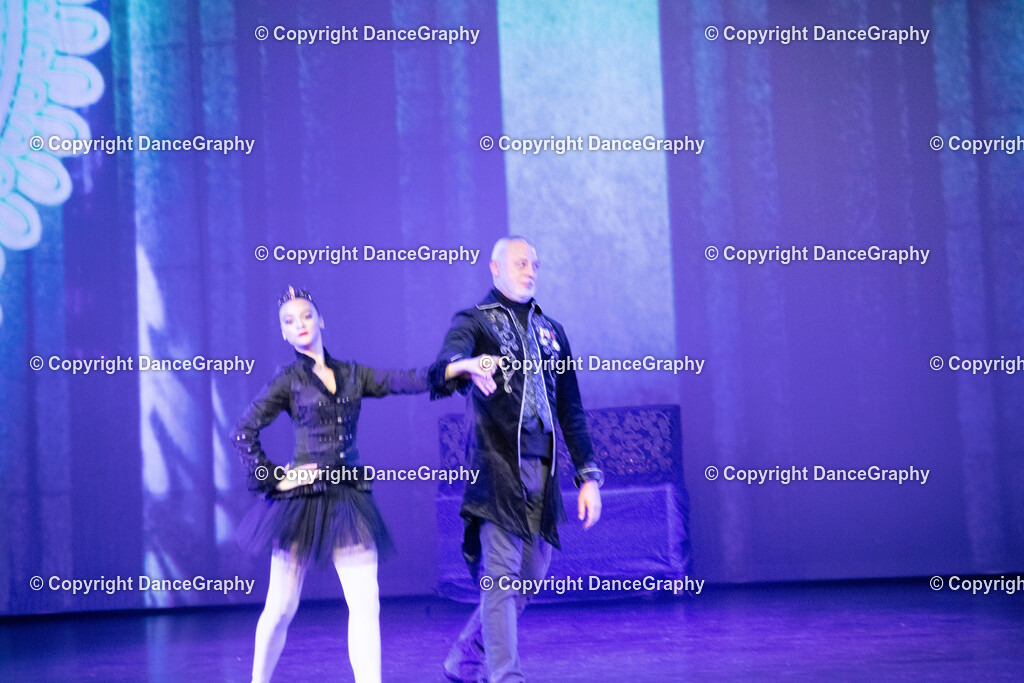 GPHY1541 | DanceGraphy - Realisiert mit Pictrs.com