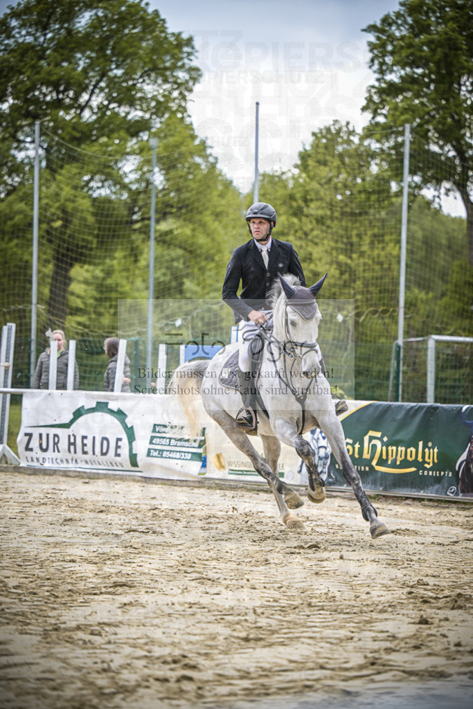 DOS_1357 | Entdecke hochwertige Reitturnierfotos von Foto Oger. Professionell, emotional und authentisch – jetzt Lieblingsmomente im Shop bestellen.Deutschlandweite Turnierfotografie. - Realisiert mit Pictrs.com