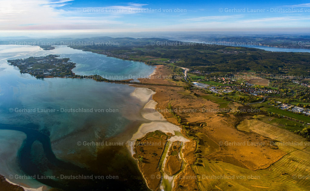 4024400 | KONSTANZ 15.04.2020 Uferbereiche am Seegebiet des am Untersee in Konstanz auf der Insel Reichenau im Bundesland Baden-Württemberg, Deutschland. // Riparian areas on the lake area of on Untersee in Konstanz at island Mainau in the state Baden-Wuerttemberg, Germany. Foto: Gerhard Launer
