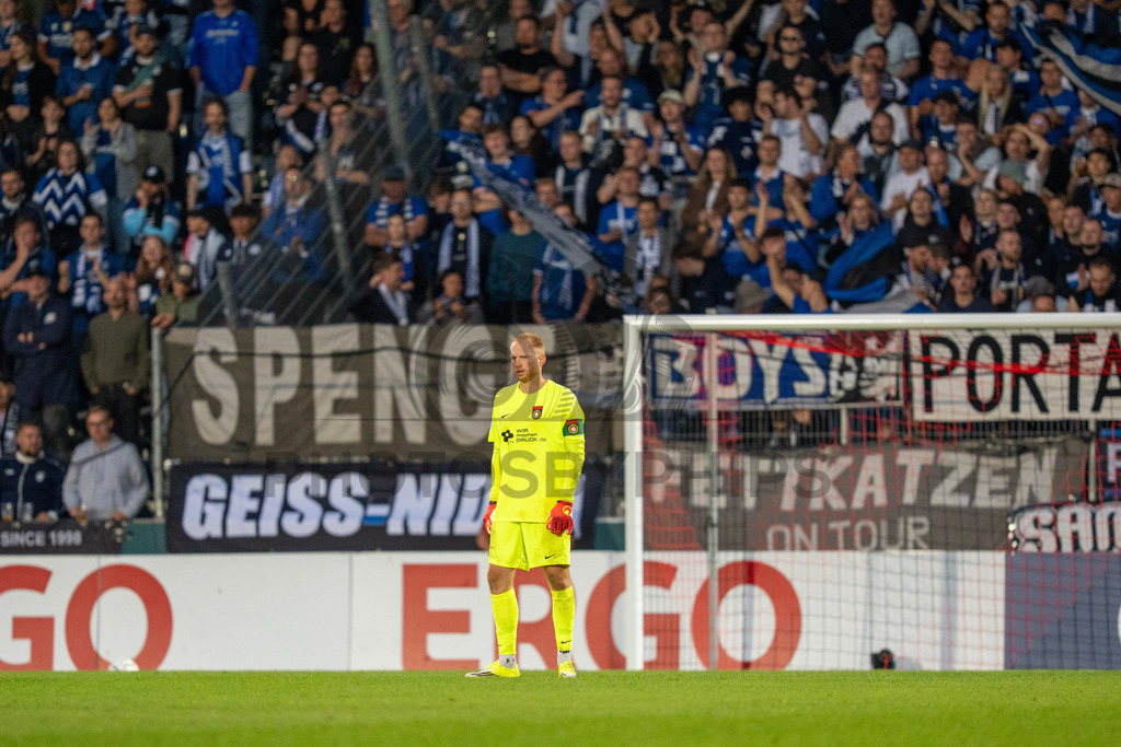 SG Sonnenhof Großaspach vs. Arminia Bielefeld, Fussball, DFB-Pokal, 1. Runde, 22.08.2026 | Maximilian Reule (SG Sonnenhof Großaspach, #01),SG Sonnenhof Großaspach vs. Arminia Bielefeld, Fussball, DFB-Pokal, 1. Runde, 22.08.2026,DFB regulations prohibit any use of photographs as image sequences and/or quasi-video