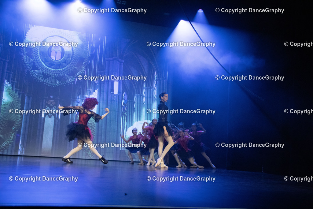 GPHY3174 | DanceGraphy - Realisiert mit Pictrs.com