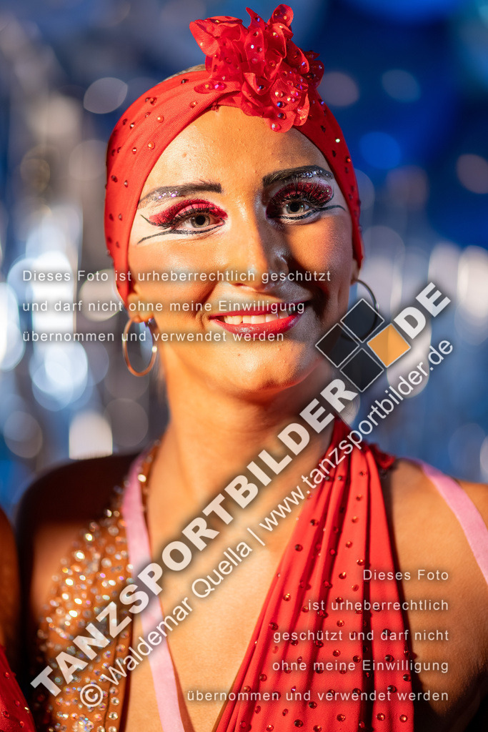 20260321-13826 | Hier finden Sie Tanz Bilder vom Latein und Standard Formationen tanzen. Sportbilder vom Tanzsport. Schöne Fotos und von Weltmeisterschaft, Europameisterschaft, Bundesliga, Regionalliga, Oberliga und Landesliga sowie von GOC Stuttgart, DanceComp, WM Bremen