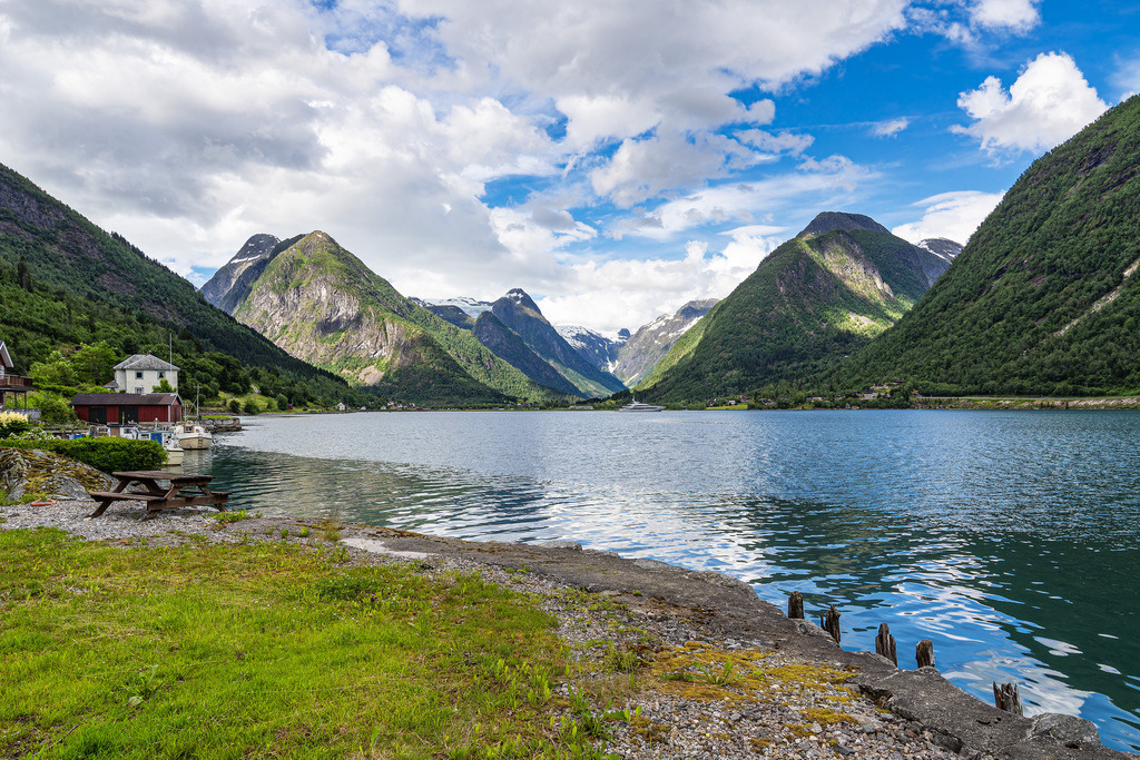 Blick über den Fjærlandsfjord in Norwegen | Blick über den Fjærlandsfjord in Norwegen.