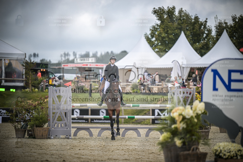 DOS_0339 | Entdecke hochwertige Reitturnierfotos von Foto Oger. Professionell, emotional und authentisch – jetzt Lieblingsmomente im Shop bestellen. - Realisiert mit Pictrs.com