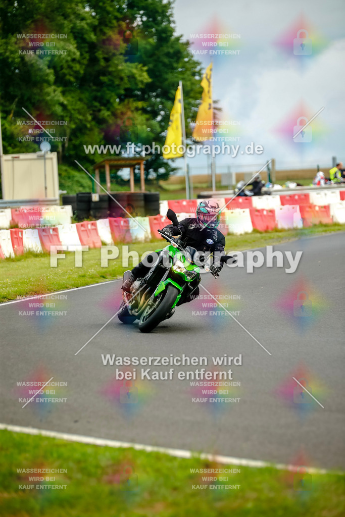 VBK-4425 | Hier findet Ihr Bilder von Touristenfahrten auf der Nürburgring Nordschleife oder von anderen Veranstaltungen die ich besucht habe. Viel Spass beim Durch Schauen 