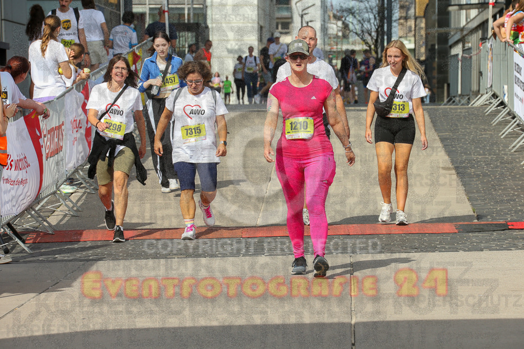 250920_1351_EX1_6905 | Sportfotografie im Rhein-Sieg Kreis, Köln, Bonn, NRW, Rheinland Pfalz, Hessen, etc. Unser Tätigkeitsfeld umfasst den Laufsport vom Volkslauf über den Marathon, Duathlon, Triathon bis zum Ultralauf wie Kölnpfad Ultra oder Schindertrail.