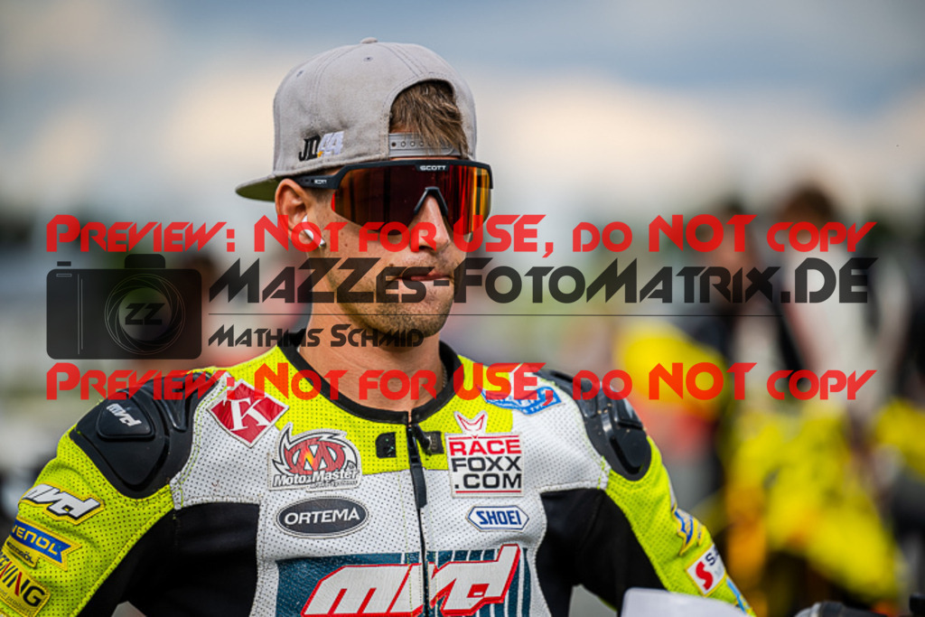 MaZZes_FotoMatrix_220904_4556 | S1