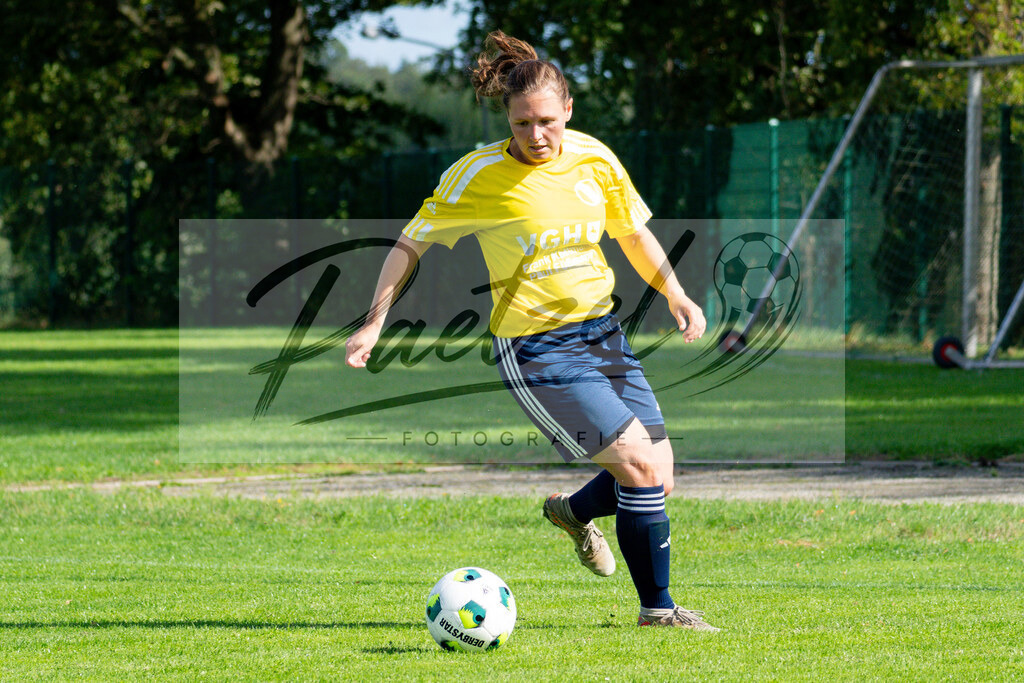20260906_RULSVK_0208 | Fußball, Frauen:   beim Spiel der Kreisliga zwischen SG Rulle/Haste vs. SV Kettenkamp am 06.09.2026 im Stavermann-Sportpark in Rulle/Wallenhorst, Deutschland.(Foto von Nico Paetzel) - Realisiert mit Pictrs.com
