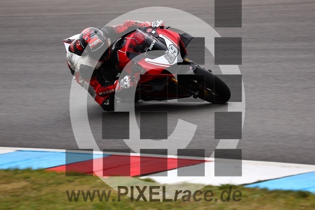 0089-20250829_05077 | Schöne Erinnerungen an spannende Momente - das festzuhalten ist unser Job. PIXELrace.de ist seit 2003 auf den Rennstrecken Europas unterwegs um die Action draußen beim Fahren und die wunderbare Stimmung imm Fahrerlager für euch einzufangen.