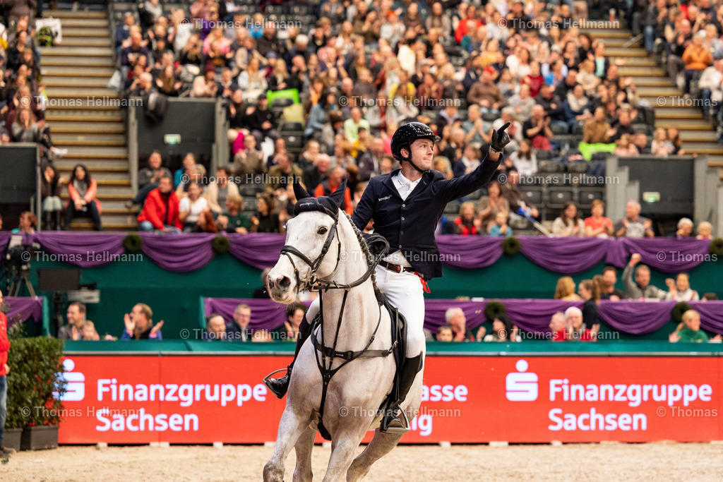 TH_179-NIEBERG Gerrit (GER)_ Blues D_Aveline CH_3819 | 179NIEBERG Gerrit (GER), Blues D'Aveline CH beim Partner Pferd 2023 am 22.01.23 in Leipzig, Messe Leipzig
