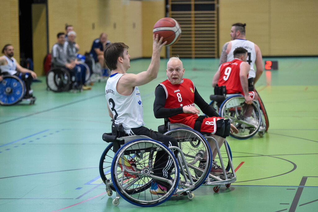 2024-03-17-0309 | #, RSKV Tübingen vs. BG Baskets Hamburg, Rollstuhlbasketball 2. Bundesliga, Saison 2023/24, 17.03.2024
Foto: Ralph Kunze - Realisiert mit Pictrs.com