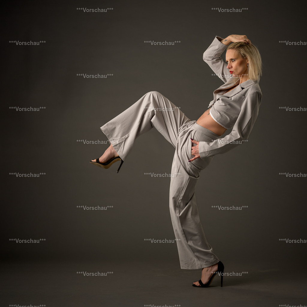 20250209_154356 | Studioshooting mit Sabine - Realisiert mit Pictrs.com