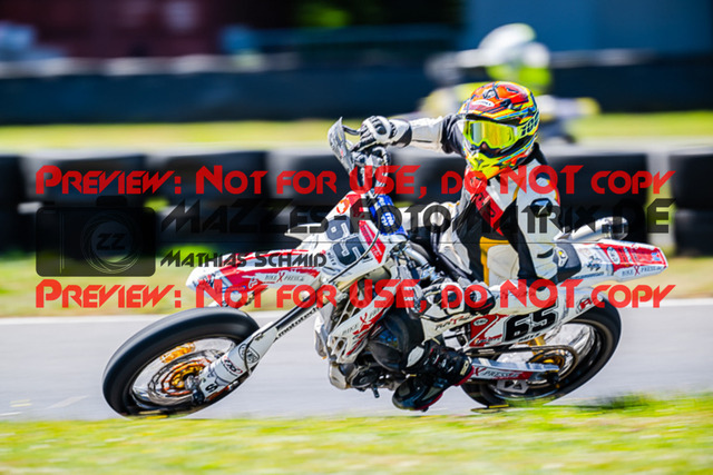 MaZZes_FotoMatrix_220702_9808 | UE40