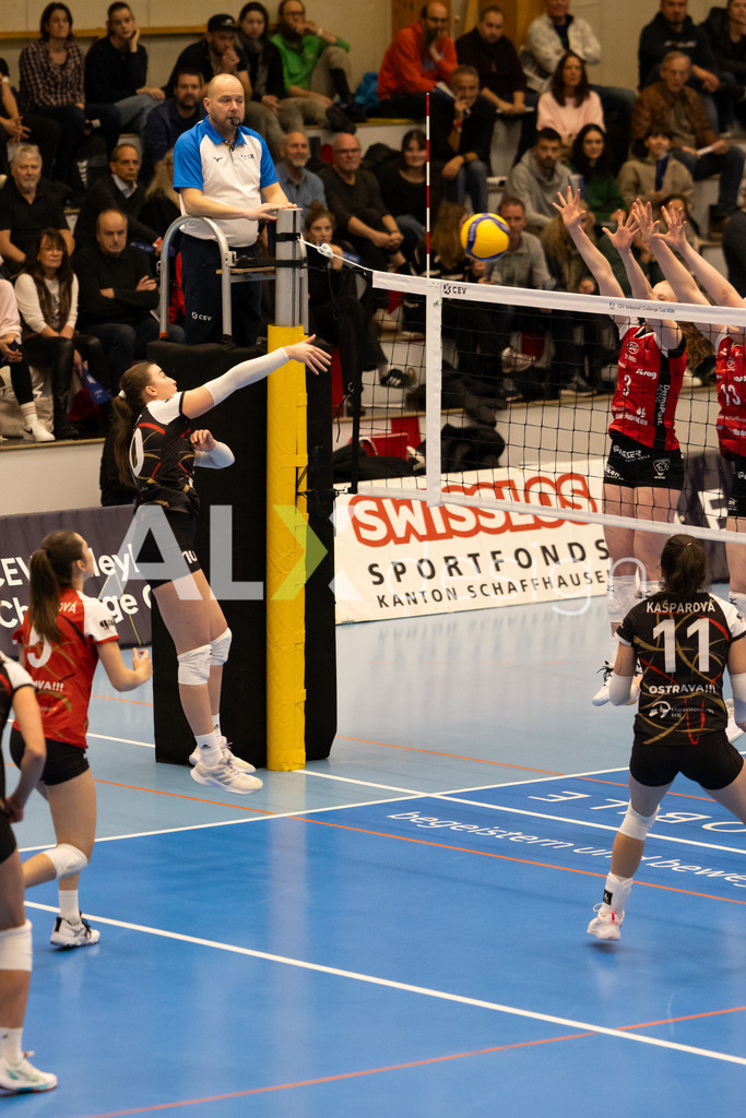 Volleyball I Frauen I Saison 2025-2026 I CEV Volleyball Challenge Cup 2026 | Women I 16th Finals I VC Kanti Schaffhausen - TJ Ostrava I 03.12.2025 | Hochwertige Sportfotos kaufen & lizenzieren für Medien, Vereine, Agenturen & Sportler:innen. Entdecke professionelle Sportfotografie im Bildshop von Alexander Franzen. - Realisiert mit Pictrs.com