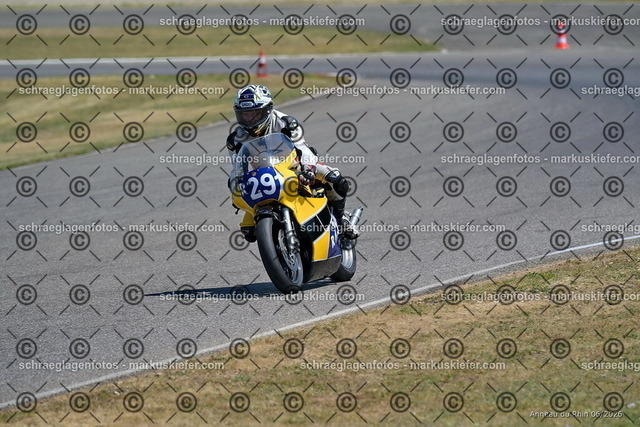 26bc03-2129 | markuskiefer.com - Realisiert mit Pictrs.com