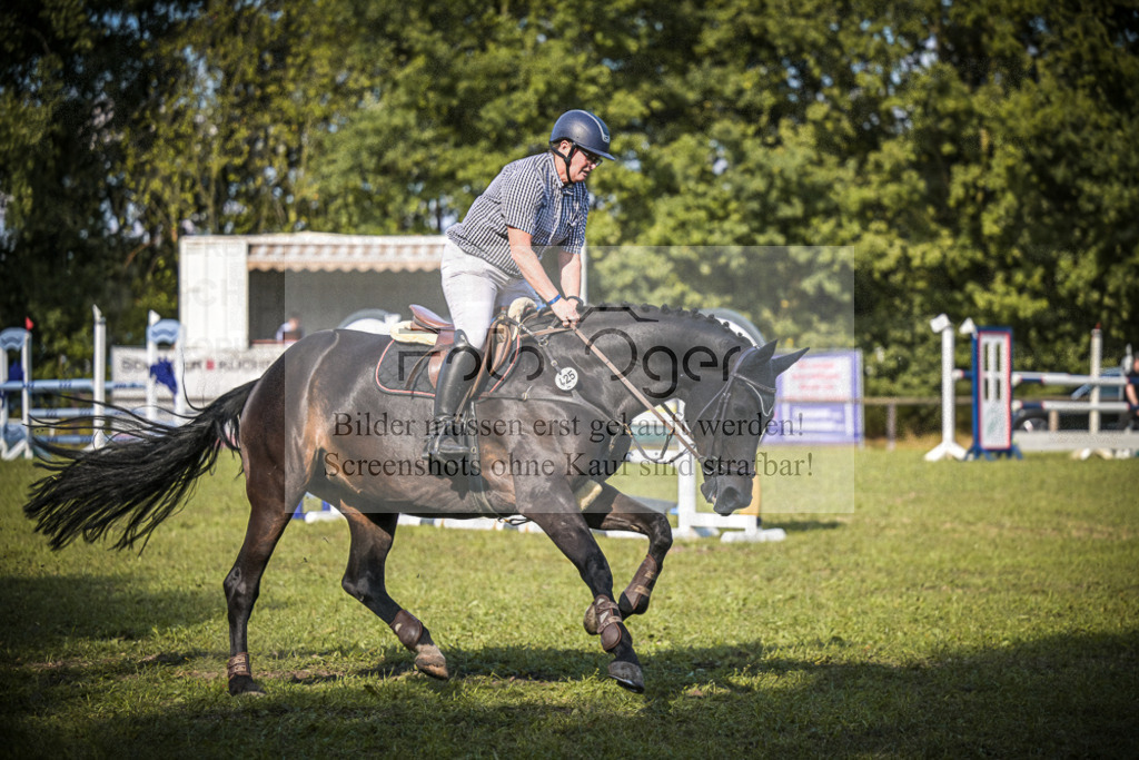 DOS_0061 | Entdecke hochwertige Reitturnierfotos von Foto Oger. Professionell, emotional und authentisch – jetzt Lieblingsmomente im Shop bestellen. - Realisiert mit Pictrs.com