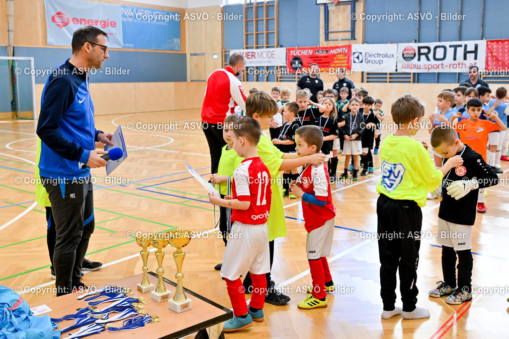 ASVÖ_ Fussballturnier SV Gallneukirchen_ 08.02.2025-123 | 08.02.2025, Gallneukirchen, AUT, ASVÖ, Fussball Nachwuchs Hallenturnier 2025, SV Gallneukirchen im Bild Teilnehmer U 7©Harald Dostal / fodo.media - Realisiert mit Pictrs.com