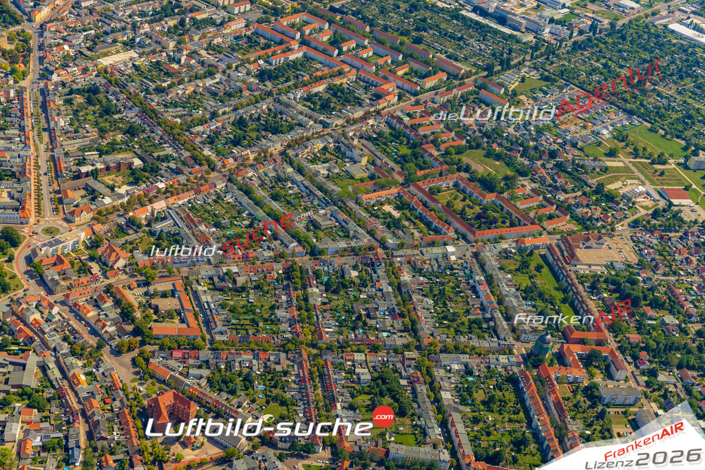 Neue Luftbildaufnahme der Stadt Bernburg - Das Luftbild wurde 2025 vom UL-Flugzeug heraus erstellt ( keine Drohnenaufnahme ) - Hochauflösende Luftaufnahme - für Wandbilder und großformatige Ausdrucke geeignet. Das besondere Geschenk!Hier alle&nbsp;Infos zur Lizenzierung der LuftaufnahmeWir fliegen auch dieses Jahr wieder in Ihre Region um Luftbilder zu erstellen.- Luftbild anfragen