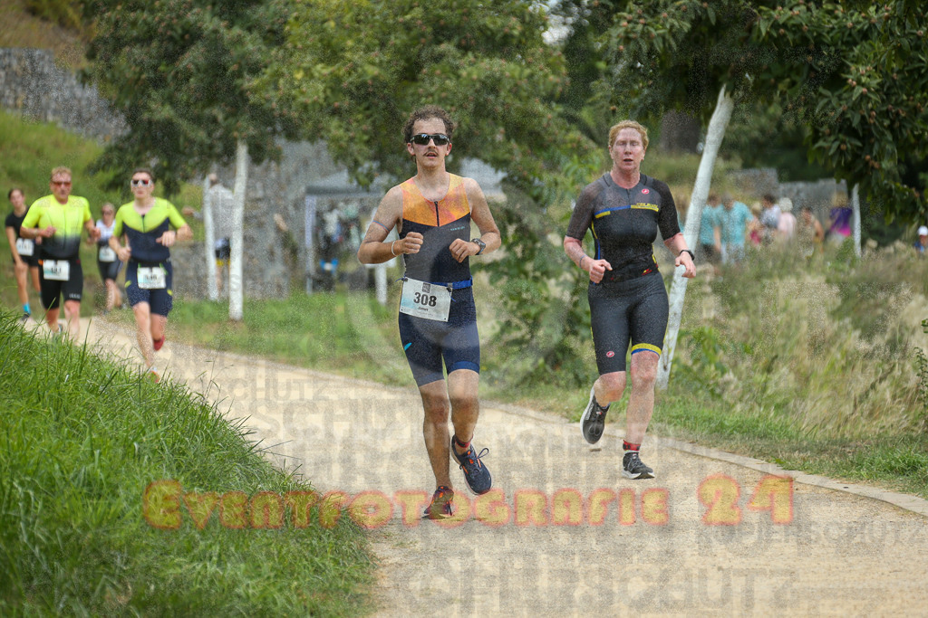 250824_1344_EX1_3490 | Sportfotografie im Rhein-Sieg Kreis, Köln, Bonn, NRW, Rheinland Pfalz, Hessen, etc. Unser Tätigkeitsfeld umfasst den Laufsport vom Volkslauf über den Marathon, Duathlon, Triathon bis zum Ultralauf wie Kölnpfad Ultra oder Schindertrail.