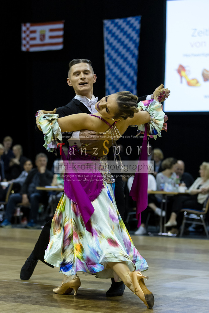 20241102_DC_HGR_Std_08998 | Tanzsportbilder, Standardtanz, Lateintanz, WDSF, DTV, LTVB, dancecomp, goc, hessen tanzt, blaues band der spree, walzer, tango, wiener walzer, slowfox, quickstepp, samba, rumba, cha-cha-cha, paso doble. jive, hd-kroft photography, turniertanzsport