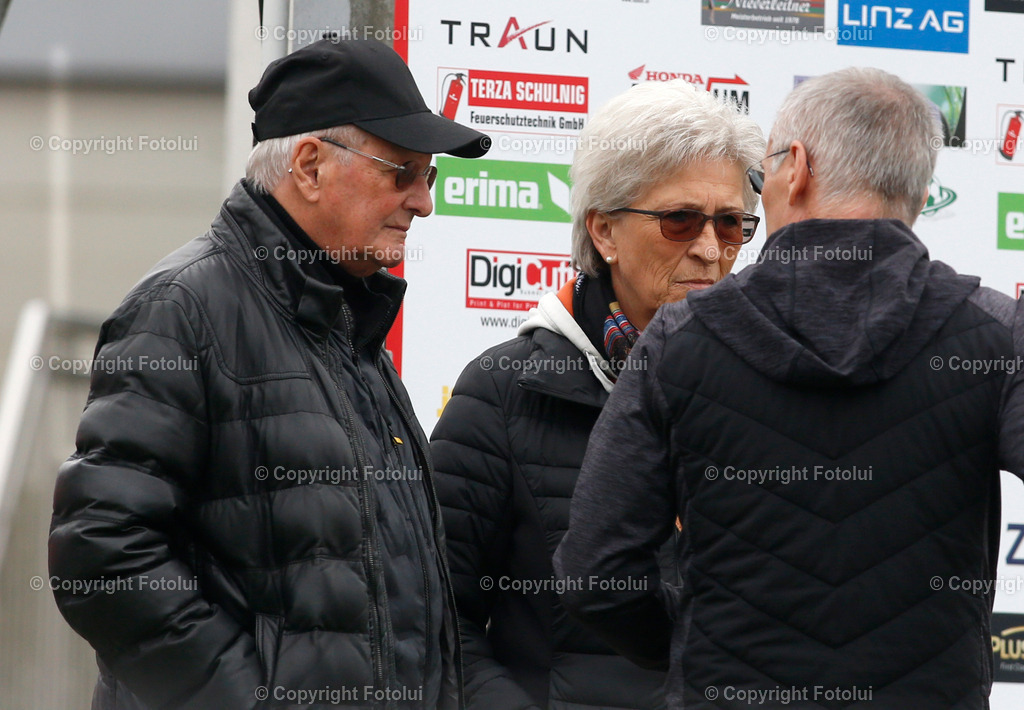 A_LUI_26032023_07 | SPORT,FUSSBALL LL.OST ASKOE OEDT 1B-PUTZLEINSDORF 26.03.2023 IM BILD:FRANZ GRAD,SILVIA UND RICHARD BIDNER  ( ALLE OEDT) FOTO:FOTOLUI