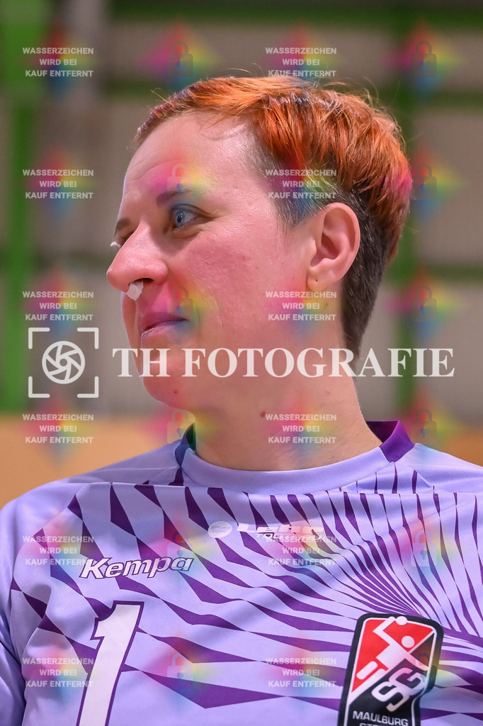 GER, SG Maulburg/Steinen - HB Kinzigtal, Handball, Suedbadenliga, 22. Spieltag, Saison 2023/2024, 27.04.2024 | Stefanie Kovacic (SG Maulburg/Steinen, #01)

GER, SG Maulburg/Steinen - HB Kinzigtal, Handball, Suedbadenliga, 22. Spieltag, Saison 2023/2024, 27.04.2024

Foto: TH Fotografie/Thomas Hess