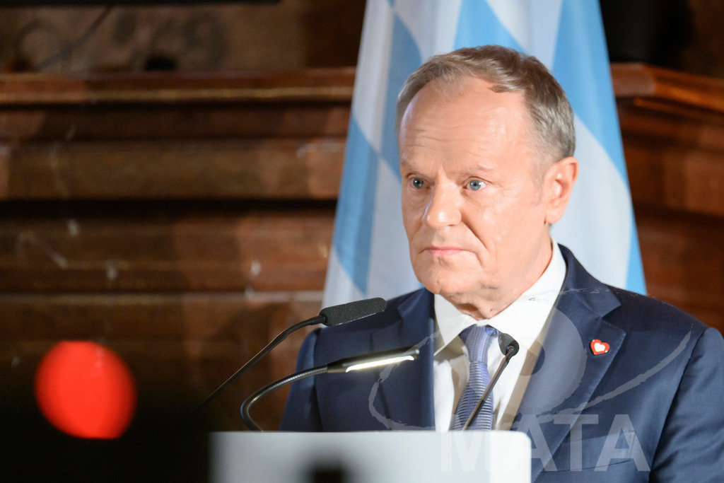 _DWA0834 | Politiker Donald Tusk (Civic Coalition), Ministerpräsident der Republik Polen, in der Müchner Residenz bei der Verleihung des Ewald-von-Kleist-Preis. Der diesjährige Ewald-von-Kleist-Preis wird am Rande der Münchner Sicherheitskonferenz 2026 an das ukrainische Volk vergeben. München, 14.02.2026 Bayern Deutschland - Realisiert mit Pictrs.com