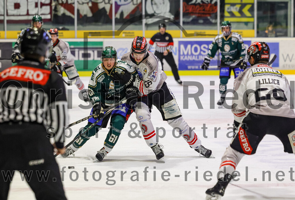 2025-12-14_144_TSV_Erding_gegen_ECDC_Memmingen_Indians | Erding, Deutschland, 14.12.2025:Eishockey, Oberliga Süd 2025 / 2026, 26. Spieltag, TSV Erding gegen ECDC Memmingen Indians, Endergebnis: 1:2Foto: Christian Riedel / fotografie-riedel.net