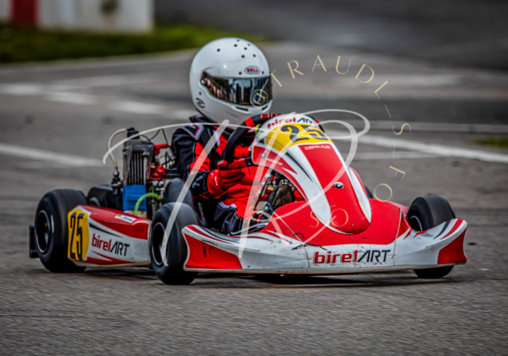 3b459c0248be4ec3a2e198419ac3b633 | traudl_s_fotos