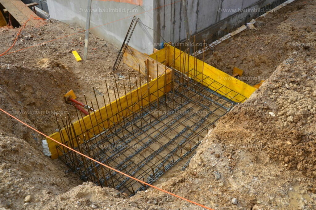 bib-hbablauf-rohbau-abkd-0083 | Nach LV-Leistungsgruppen sortierte Detailfotos über den Bau eines Hauses. Alle Hausbau-Bilder direkt vom Urheber und Autor der Website Haus-Selber-Bauen.com