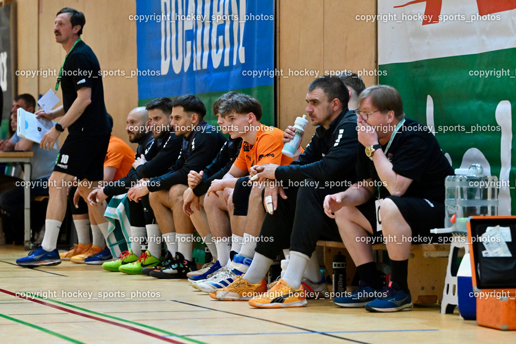 SC Ferlach vs. HSG Holding Graz | Spielerbank HSG Graz, Betreuer HSG Graz Ruzicka Wolfgang, Asisstentcoach HSG Graz PAJICIC Goran,SC Ferlach vs. HSG Holding Graz, SC Ferlach vs. HSG Holding Graz am 24.05.2025 in Ferlach (Ballspielhalle Ferlach), Austria, (Photo by Bernd Stefan)
